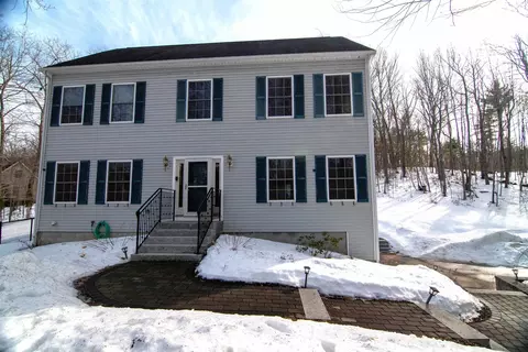 34 Scribner Rd, Raymond, NH 03077
