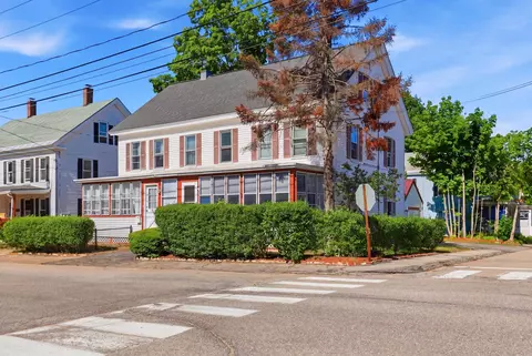 29 Elkins St, Franklin, NH 03235