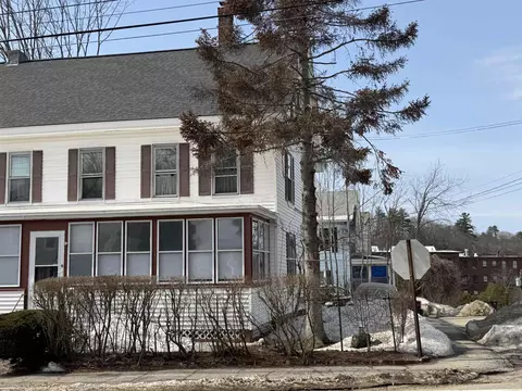 29 Elkins St, Franklin, NH 03235