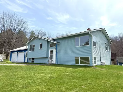 68 Gilbert Rd, Woodbury, VT 05681