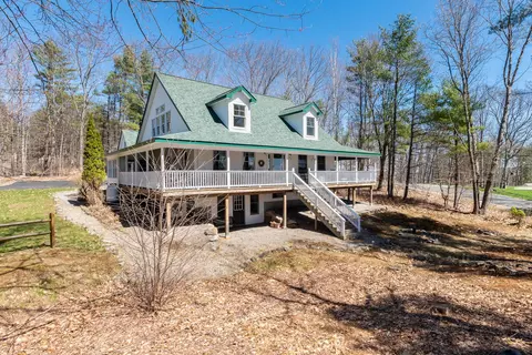 8 Oak Knoll Rd, Meredith, NH 03253