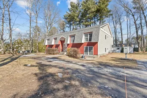205 Blakely Rd, Colchester, VT 05446