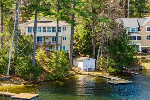 91 Algonquin Rd, Enfield, NH 03748