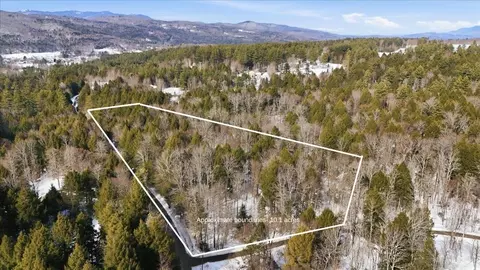 3 Hummingbird Ln, Waitsfield, VT 05673
