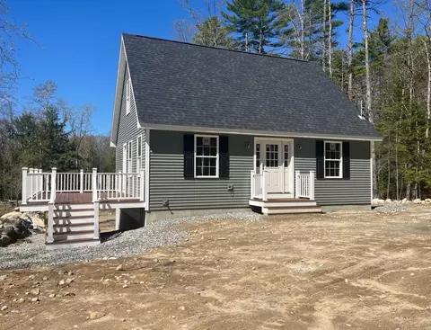Colonial Circle, Harrison, ME 04040