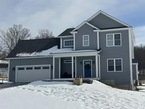 92 Acadia Ln #9, Saint George, VT 05495
