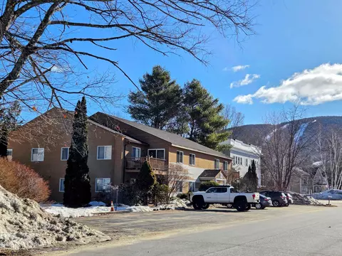 44 Church St #3, Lincoln, NH 03251