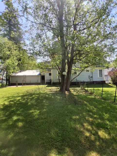 30 Cross St, Littleton, NH 03561