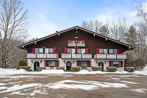 46 Linderhof Golf Course Rd #D5, Glen, NH 03838