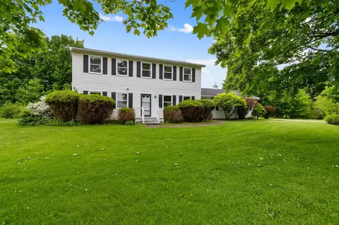 220 South St, South Hero, VT 05486