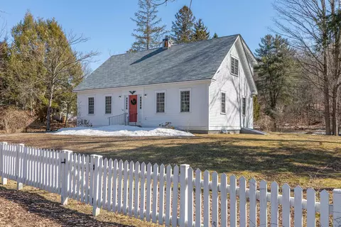 299 S Main St, Wallingford, VT 05773