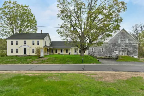 79 High St, Pittsfield, NH 03263