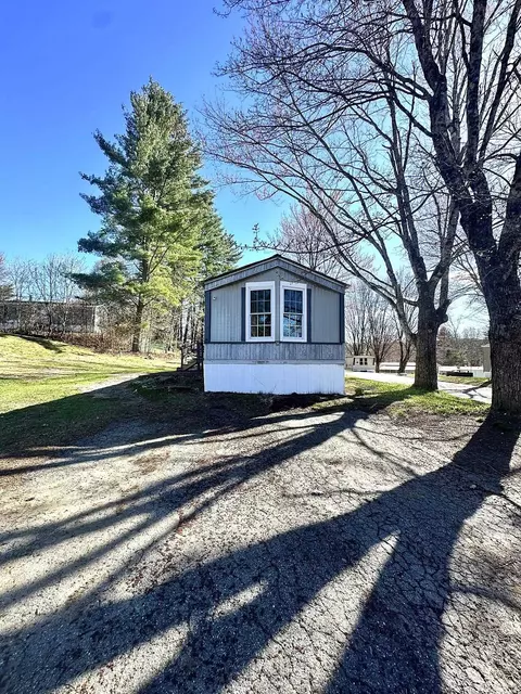 36 Trillium Ln, Charlestown, NH 03603