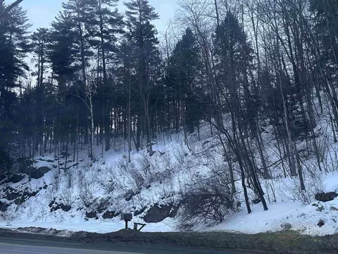 277 S Main St, Stowe, VT 05672