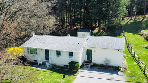 78 Carbonti Cir, Arlington, VT 05250