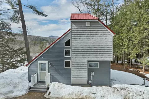 60 Northpointe Rd, Thornton, NH 03285