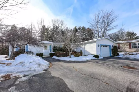 29 Magnolia Ln, Belmont, NH 03220