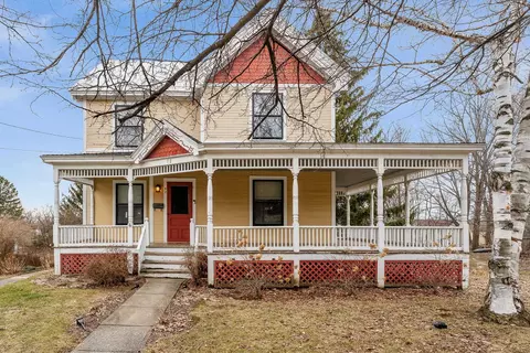92 High St, Saint Albans, VT 05478