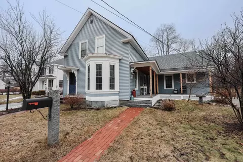 38 Oak St, Milford, NH 03055