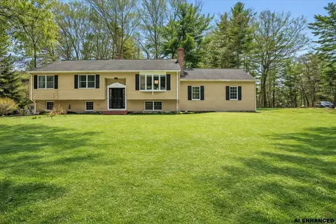 12 Old Gordon Rd, Brentwood, NH 03833