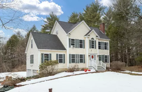 20 Madison Ln, Newmarket, NH 03857