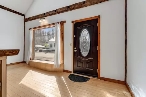 Entry Way - 53 Main St, Plainfield, VT 05667 photo 1 of 10