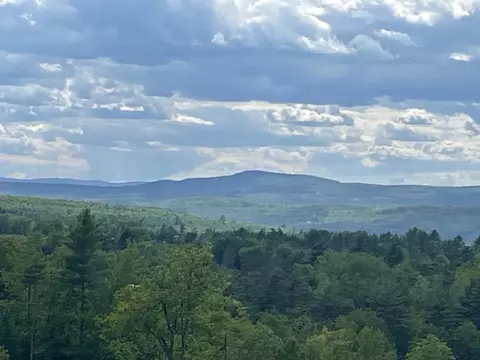 46 Apt 3 Benton Rd #3, Haverhill, NH 03774