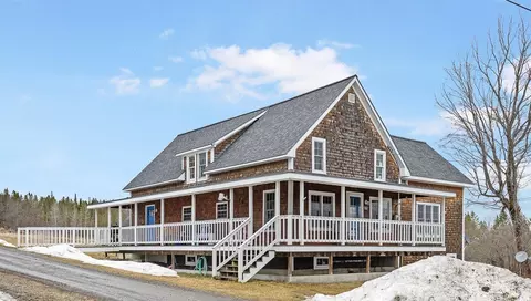 3022 Canaan Hill Rd, Canaan, VT 05903
