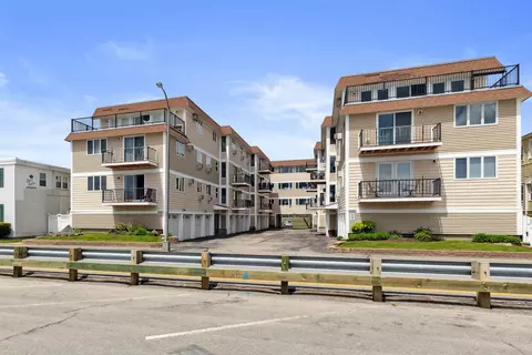 Exterior - 407 Ocean Blvd #B11, Hampton, NH 03842 photo 1 of 2