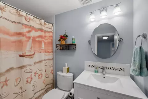 Bath - 407 Ocean Blvd #B11, Hampton, NH 03842 photo 3 of 4