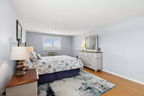 Bedroom - 407 Ocean Blvd #B11, Hampton, NH 03842 photo 2 of 5