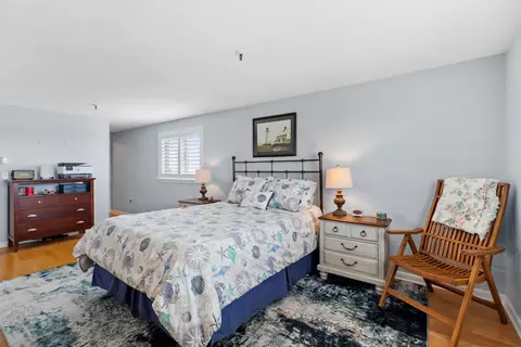 Bedroom - 407 Ocean Blvd #B11, Hampton, NH 03842 photo 1 of 5