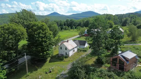 12 Baraw Rd, Lowell, VT 05847