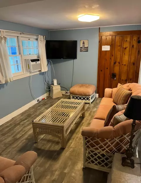 Living - 7 Dover Ave, Hampton, NH 03842 photo 1 of 4
