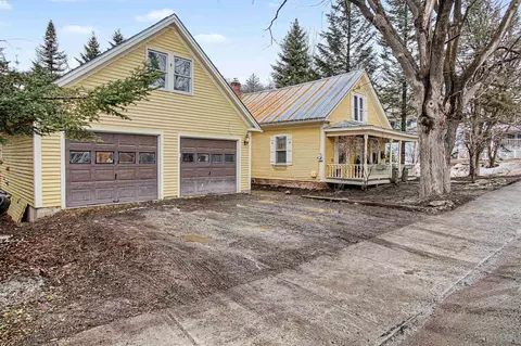 86 Stowe St, Waterbury, VT 05676