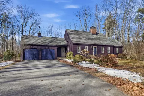 2 Steppingstone Rd, Bedford, NH 03110