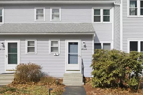 44 Commonwealth Dr #4, Colchester, VT 05446