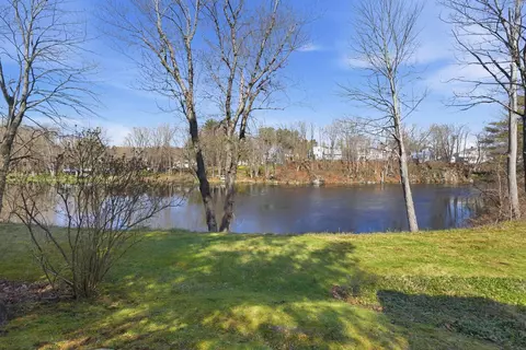 33 Tanner St, Concord, NH 03303