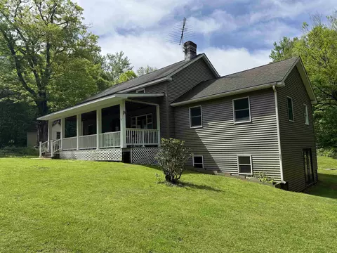 262 Dwyers Camp Rd, Shaftsbury, VT 05262