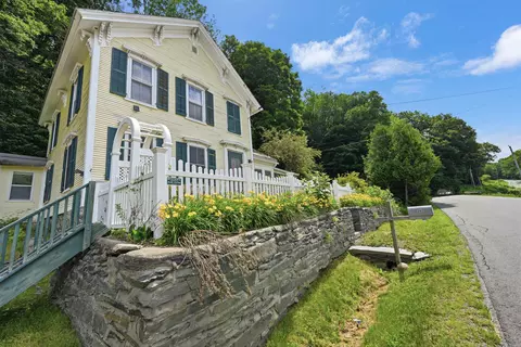 362 River Rd, Fairfax, VT 05454