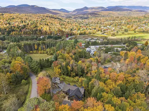 237 Points North Rd, Stowe, VT 05672