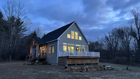 386 Old Chesham Rd, Marlborough, NH 03455