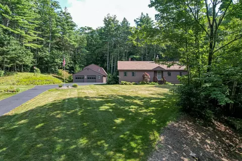 13 Evans Rd, Hebron, NH 03241
