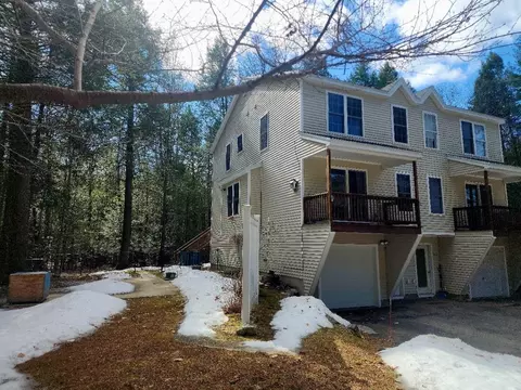 335 Calef Hwy #2, Barrington, NH 03825