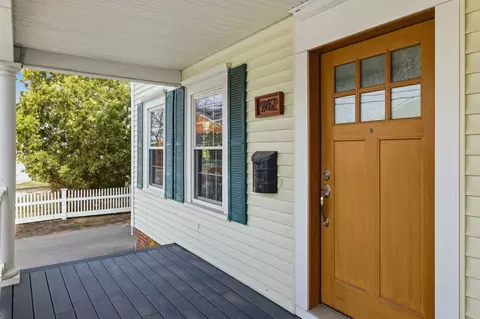 962 Islington St #1, Portsmouth, NH 03801