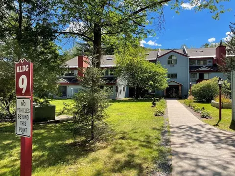 9 River Run Dr # F, Bartlett, NH 03812