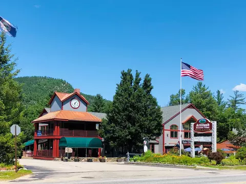 9 River Run Dr # F, Bartlett, NH 03812