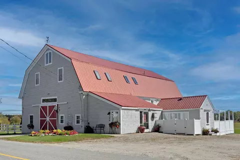 245 Arundel Rd, Kennebunkport, ME 04046