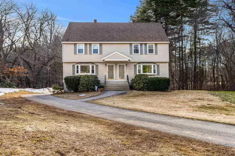 56 Kingston Rd #B, Plaistow, NH 03865
