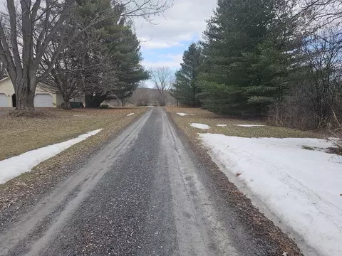 3597 Lake Rd, Charlotte, VT 05445
